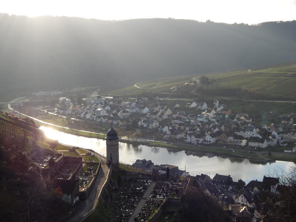 Gaestehaus Am Roemerbad Zell an der Mosel Exteriör bild